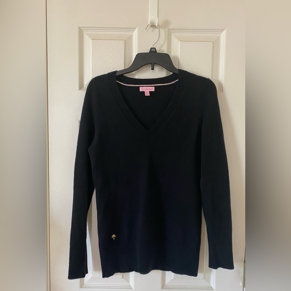 Lilly Pulitzer Black V-Neck 100% Cashmere Long Sleeve Sweater - Women’s Sz M